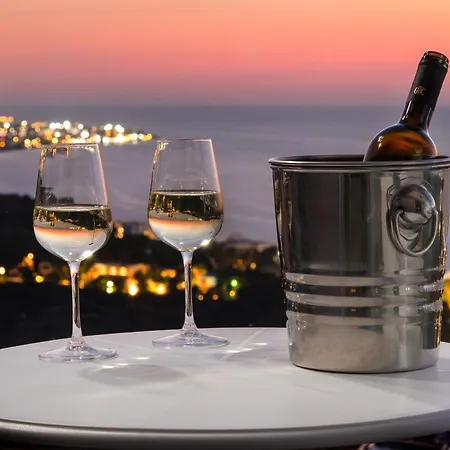Lejlighed Rhodes Skyline With Out Door Jacuzzi Sea View A1
